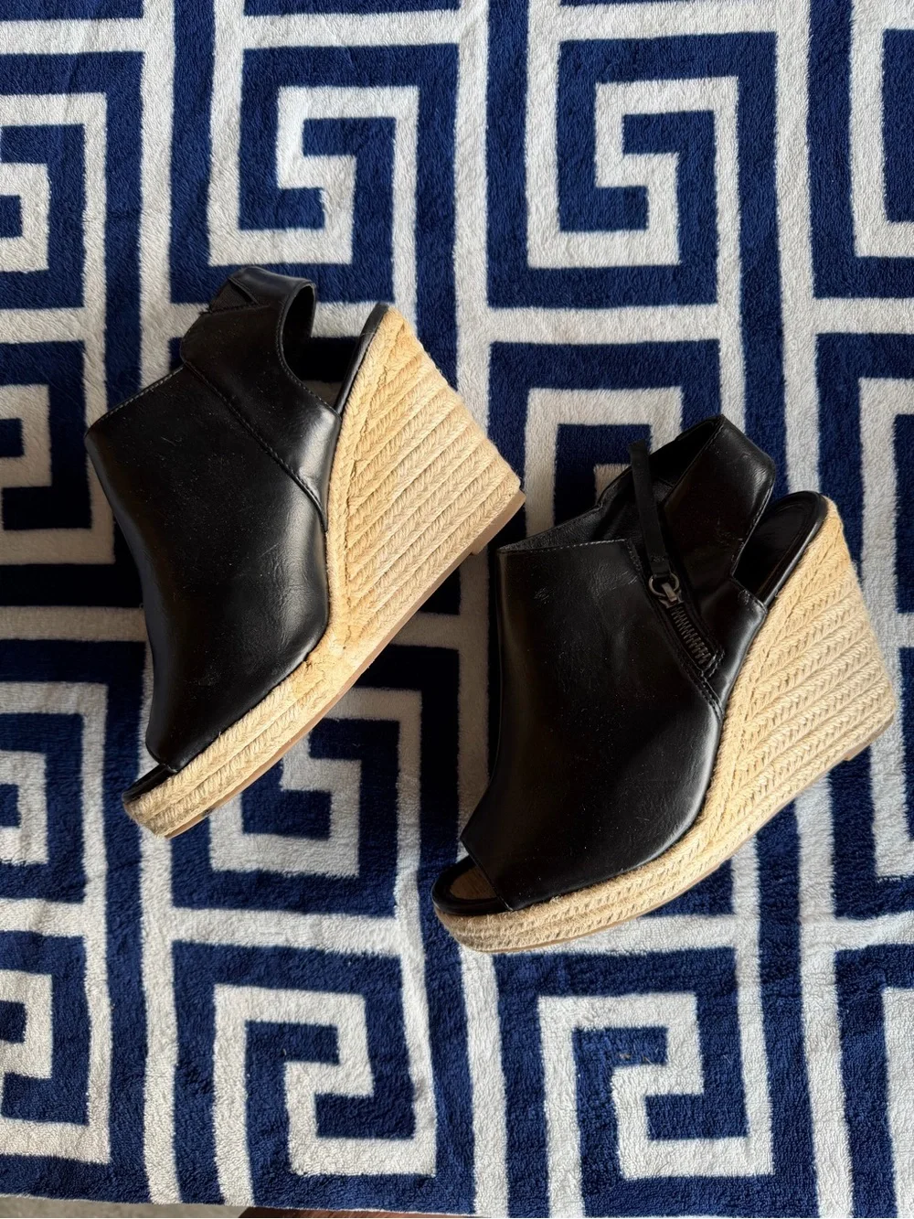 Ruff Hewn casual detail black